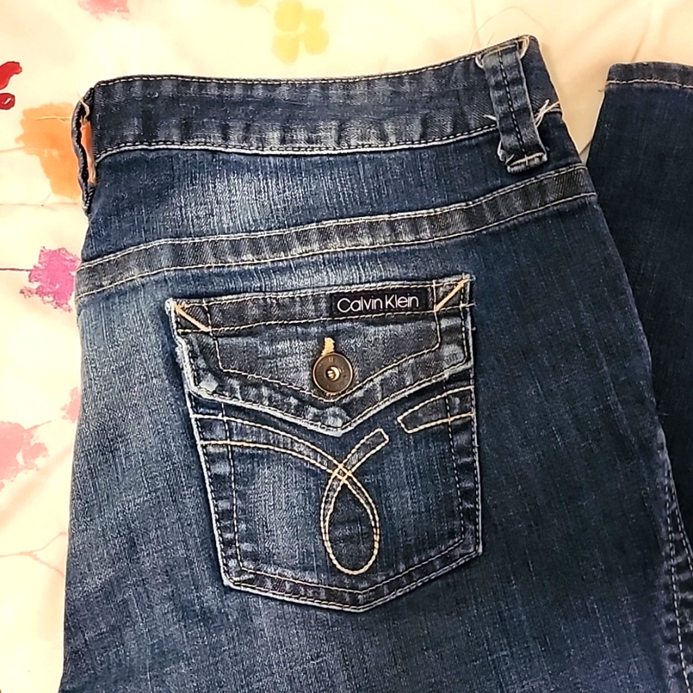 CALVIN KLEIN💛💚MINT CONDITION! LADIES 14 *GORGEOUS* 👖 *JEANS*